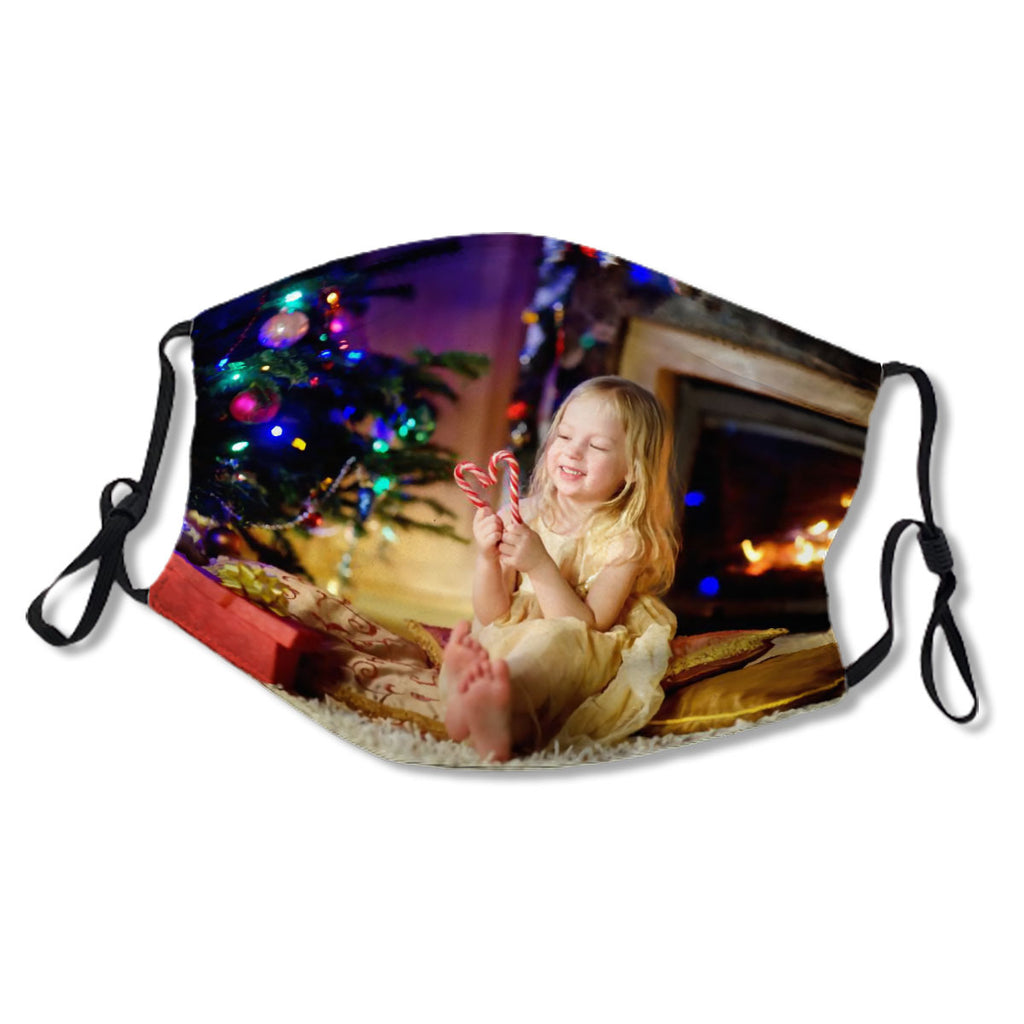 Blonde Liitle Girl Opens Her Gift On Christmas Eve No.NSJ35Q